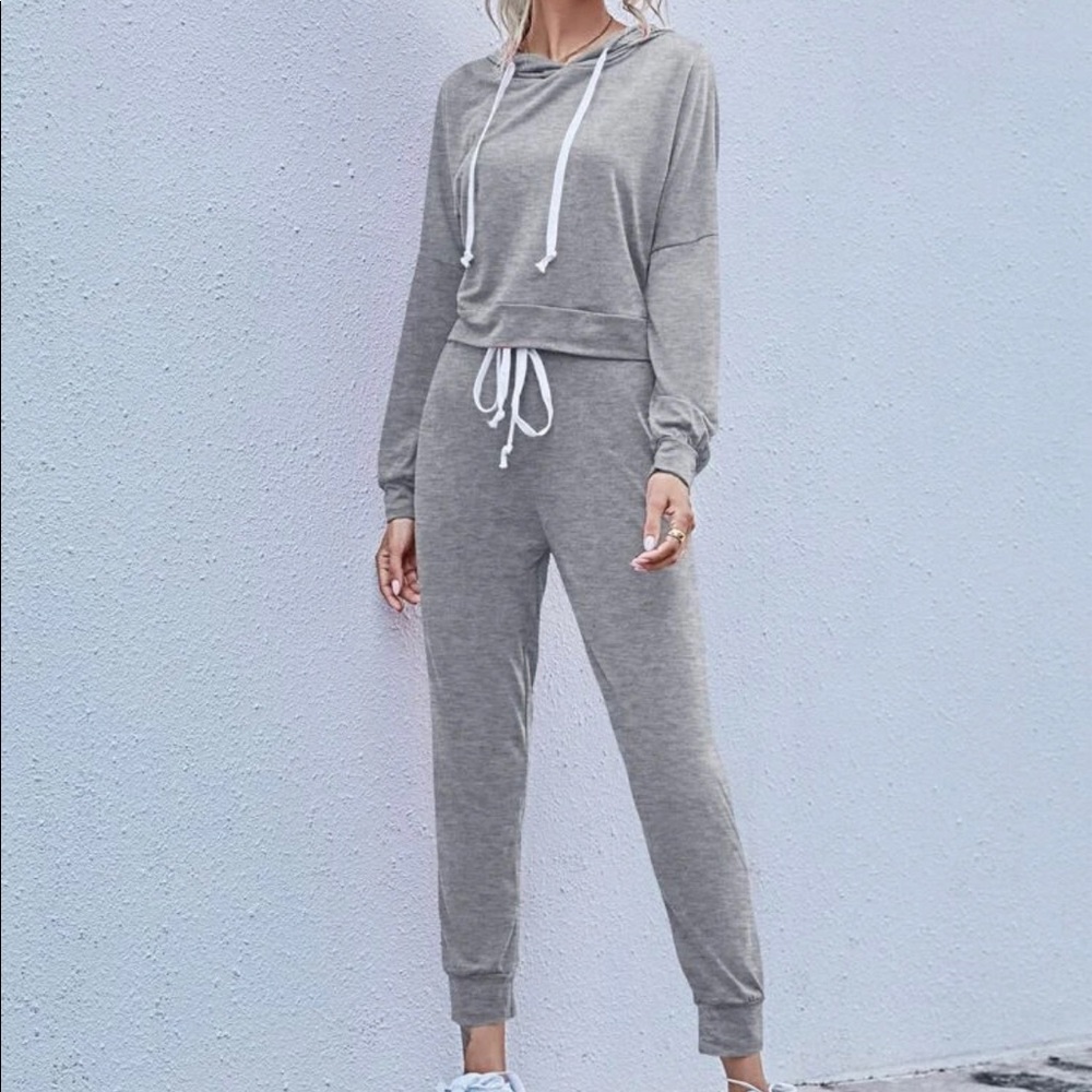 Drawstring hoodie and sweat set
